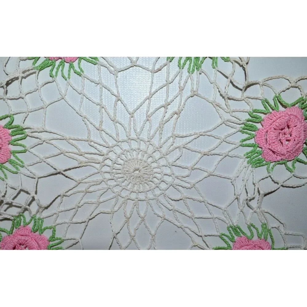 Vintage Round White‎ & Pink Flower Handmade Crochet Doily 14.5